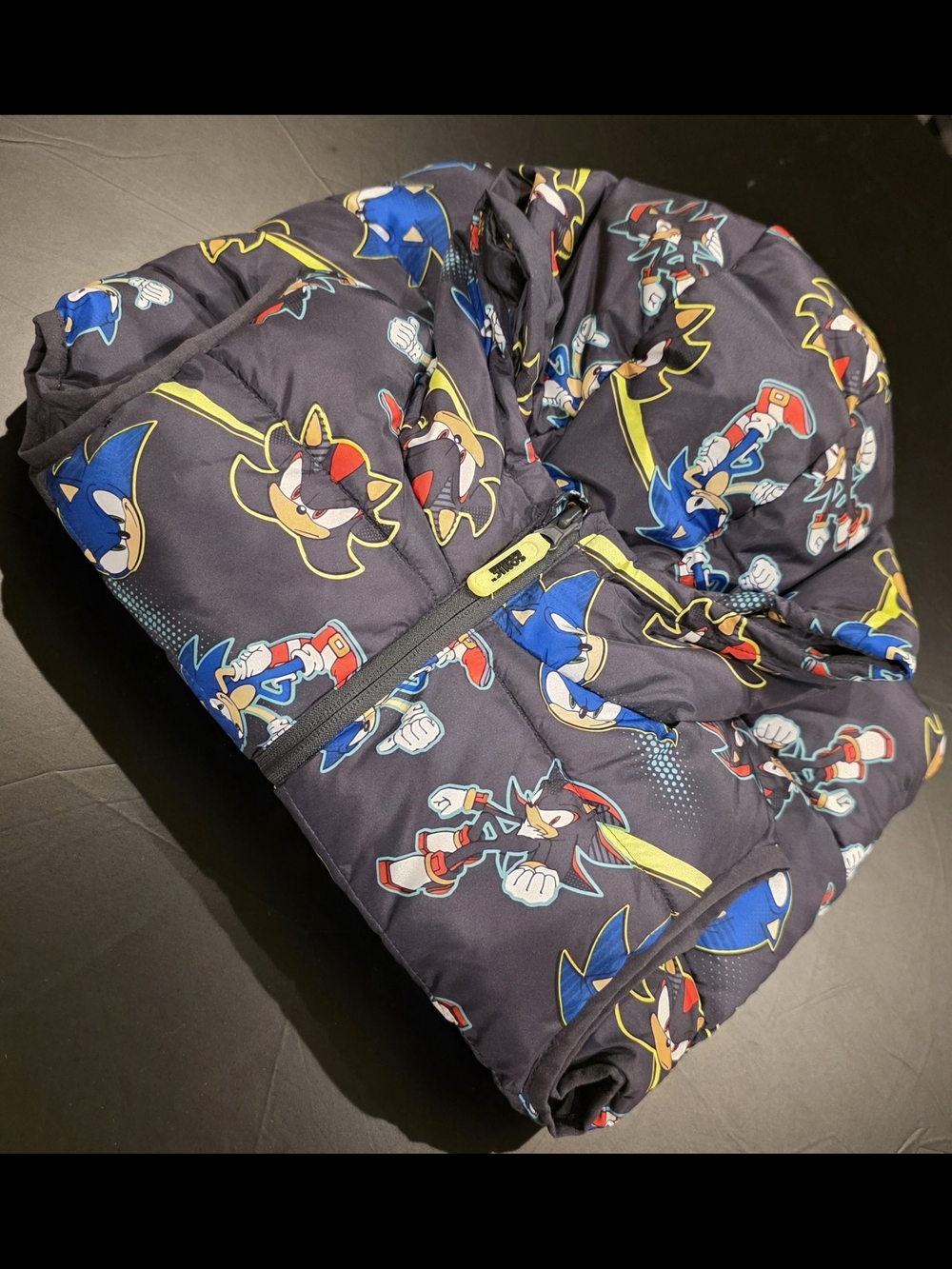 Kids Sonic Print Puffer Vest!